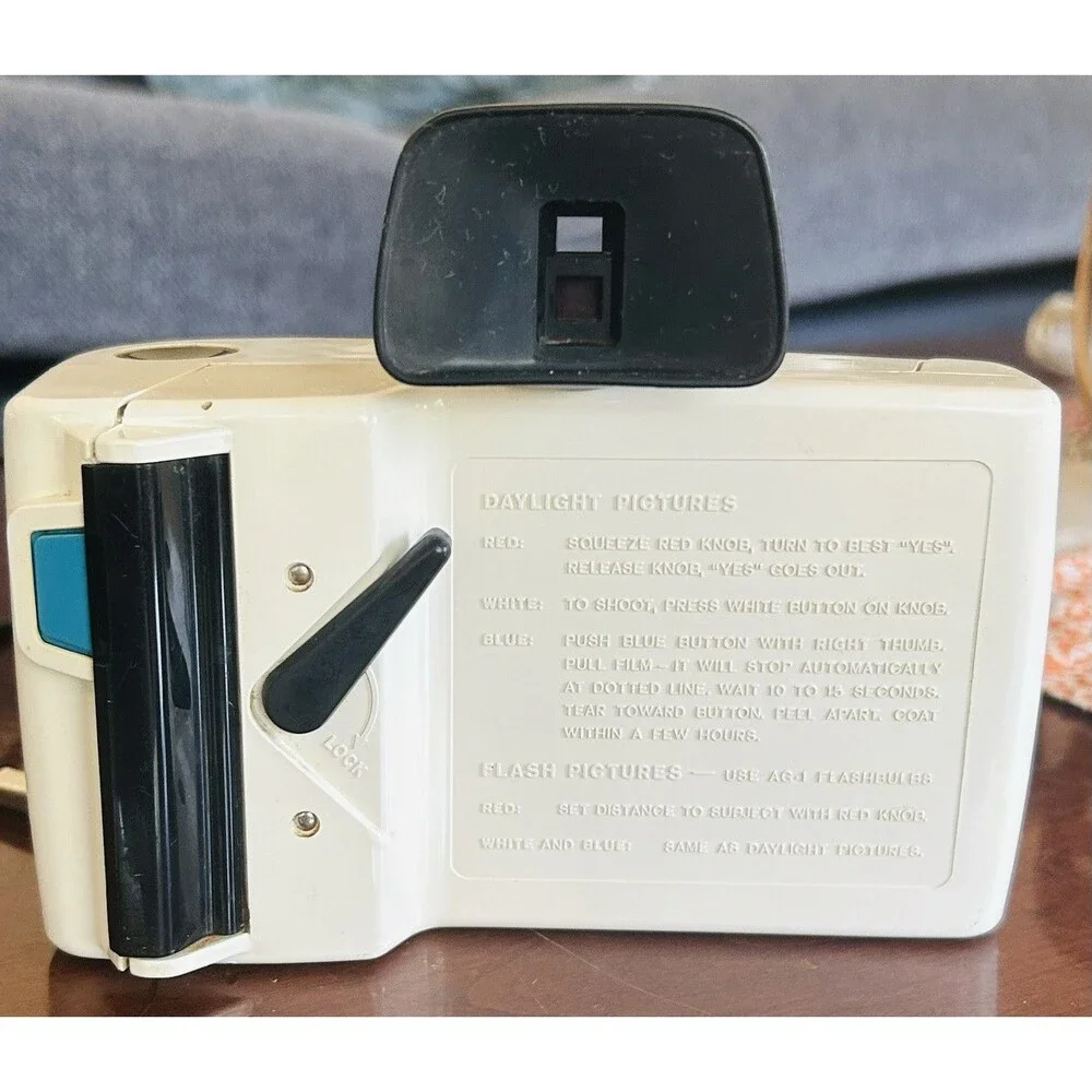 Swinger Model 20‎ Vintage Polaroid Roll Film Land Camera Vintage 60's Untested